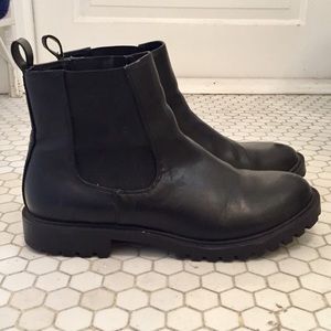 Silence + Noise Boots. Urban Outfitters